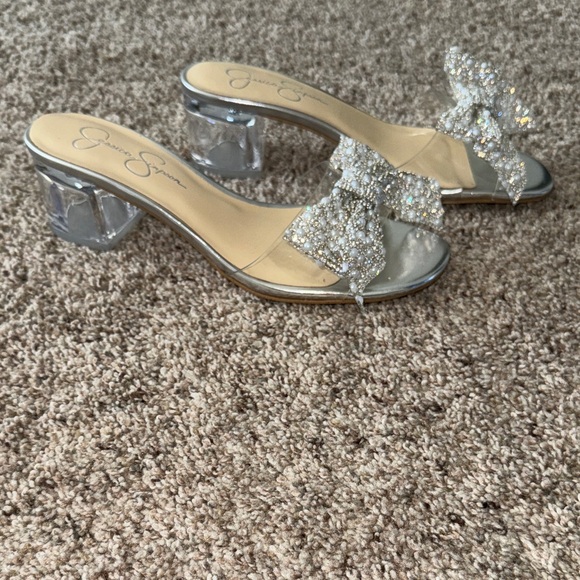 Jessica Simpson Irrone Bow Shoes - Picture 3 of 5